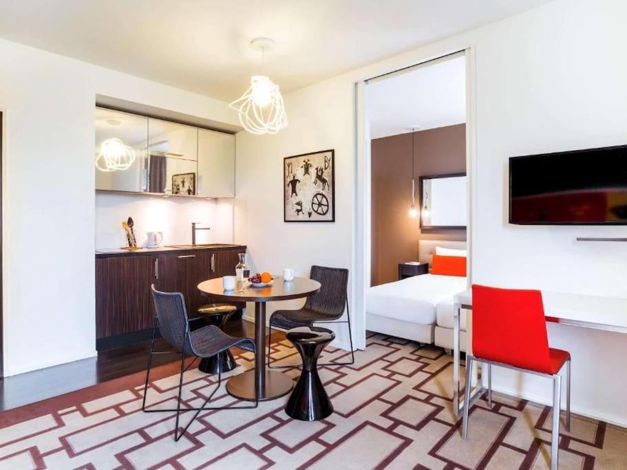 Disneyland Deluxe Flat, Outside Pool, Climatisation, 1 Min To Disney Parks Серри Экстерьер фото